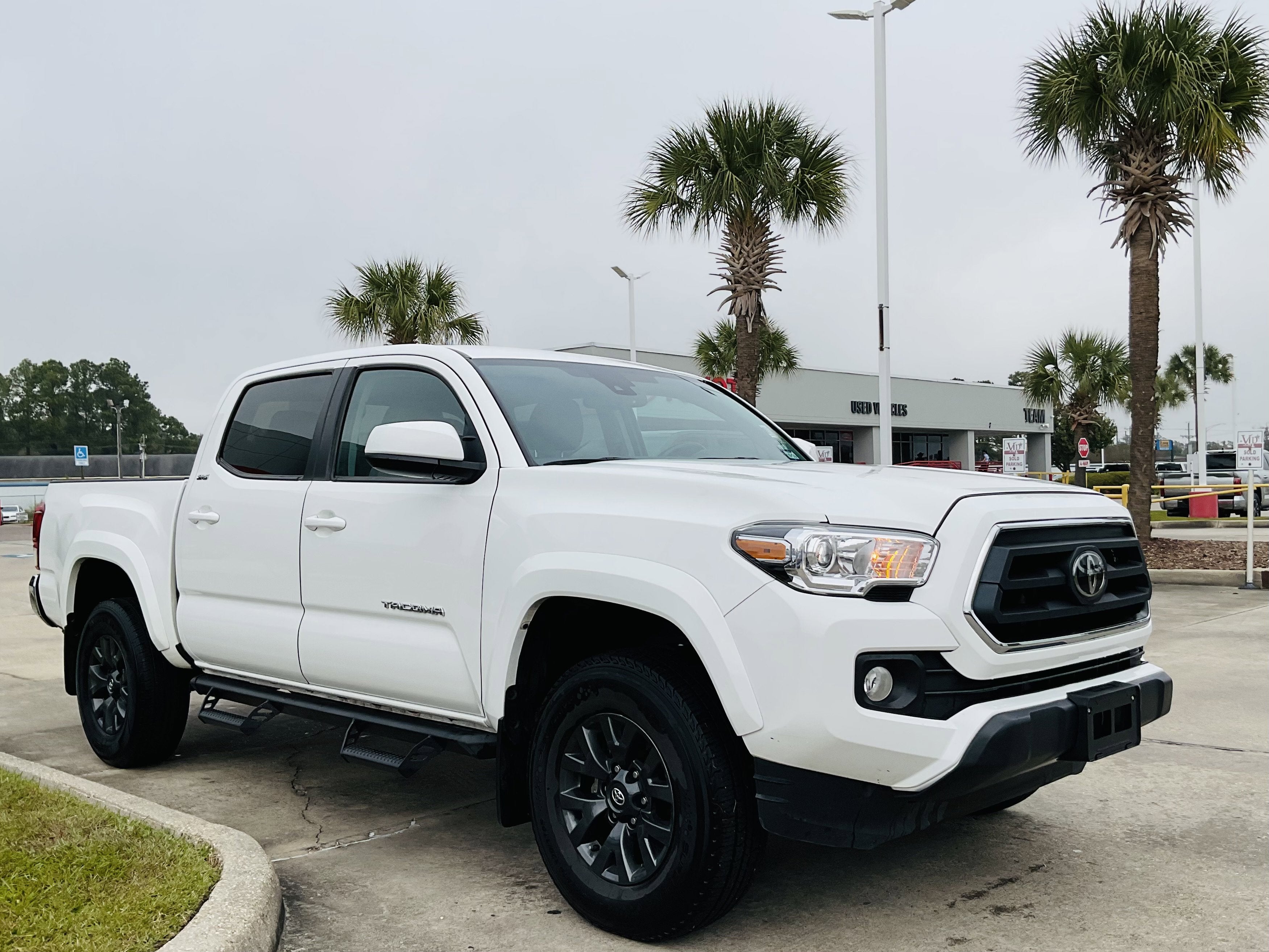 2023 Toyota TACOMA SR5 SR5