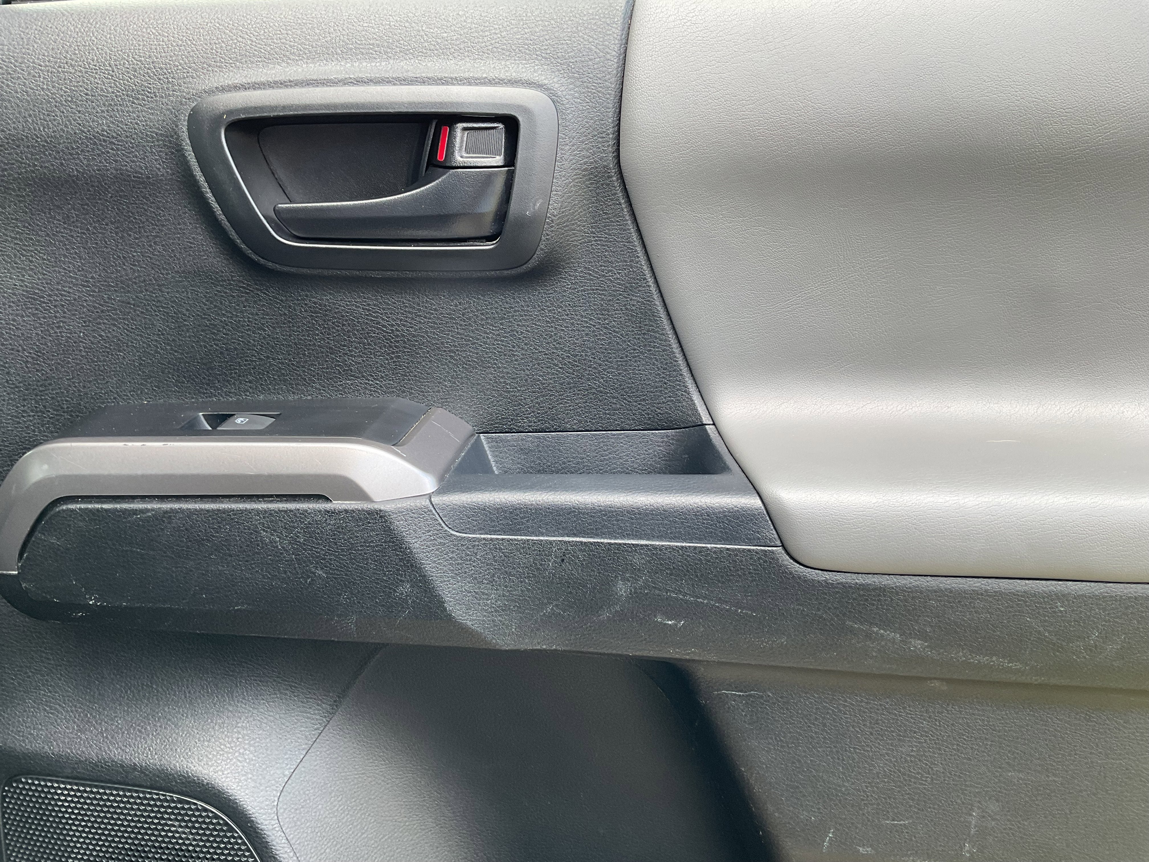 2023 Toyota TACOMA SR5 SR5