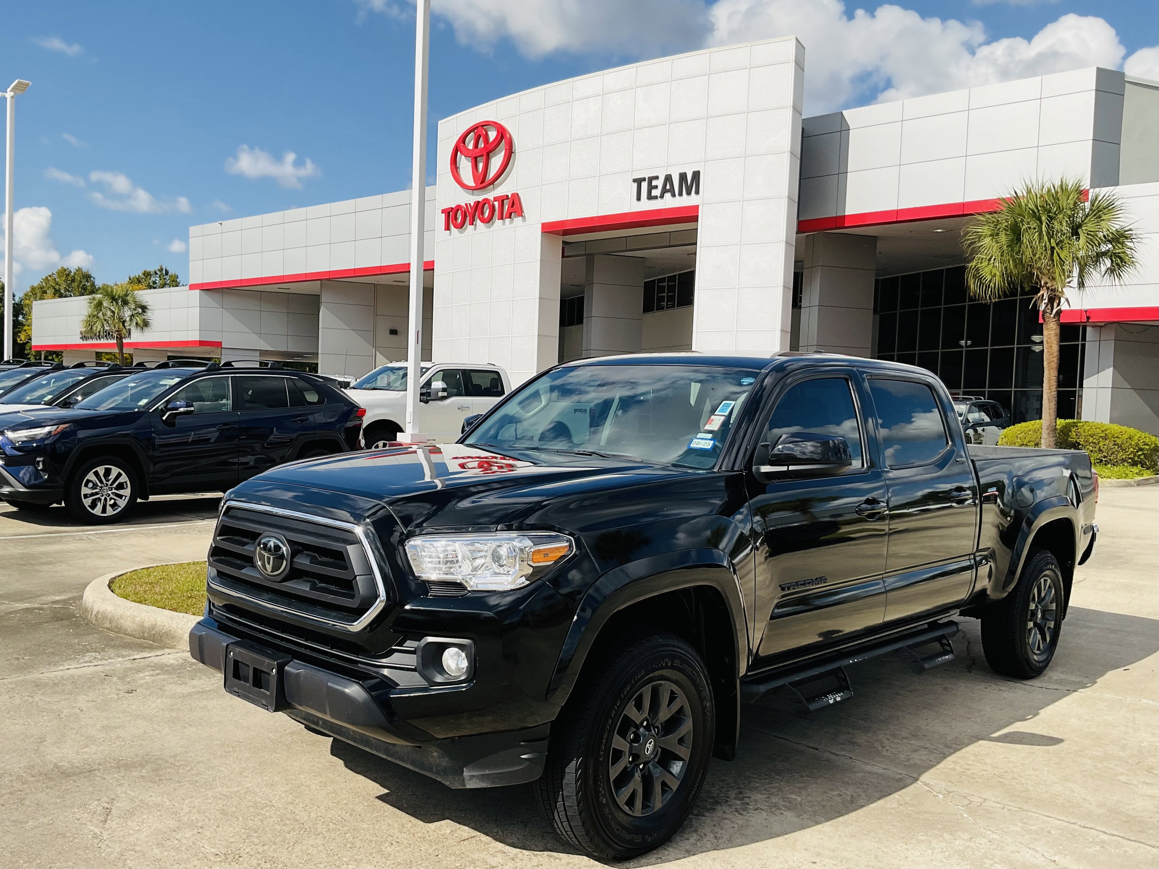 2023 Toyota TACOMA SR5 SR5