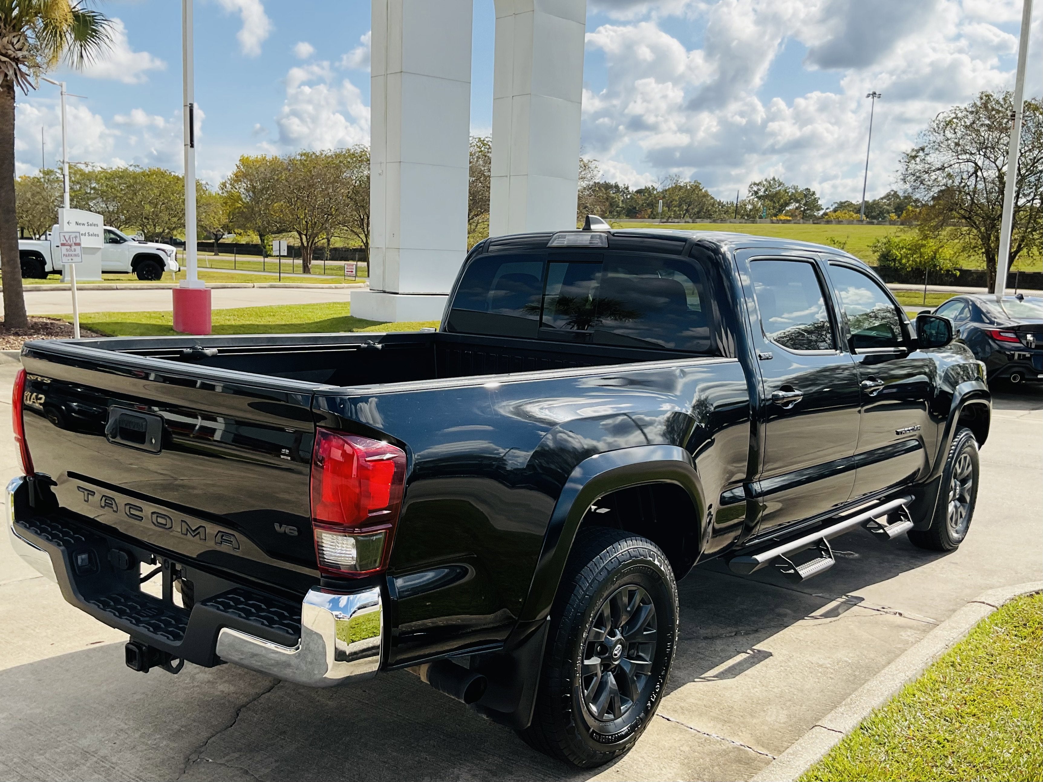 2023 Toyota TACOMA SR5 SR5