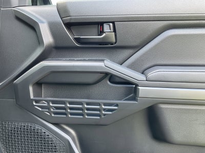 2025 Toyota TACOMA SR5 SR5