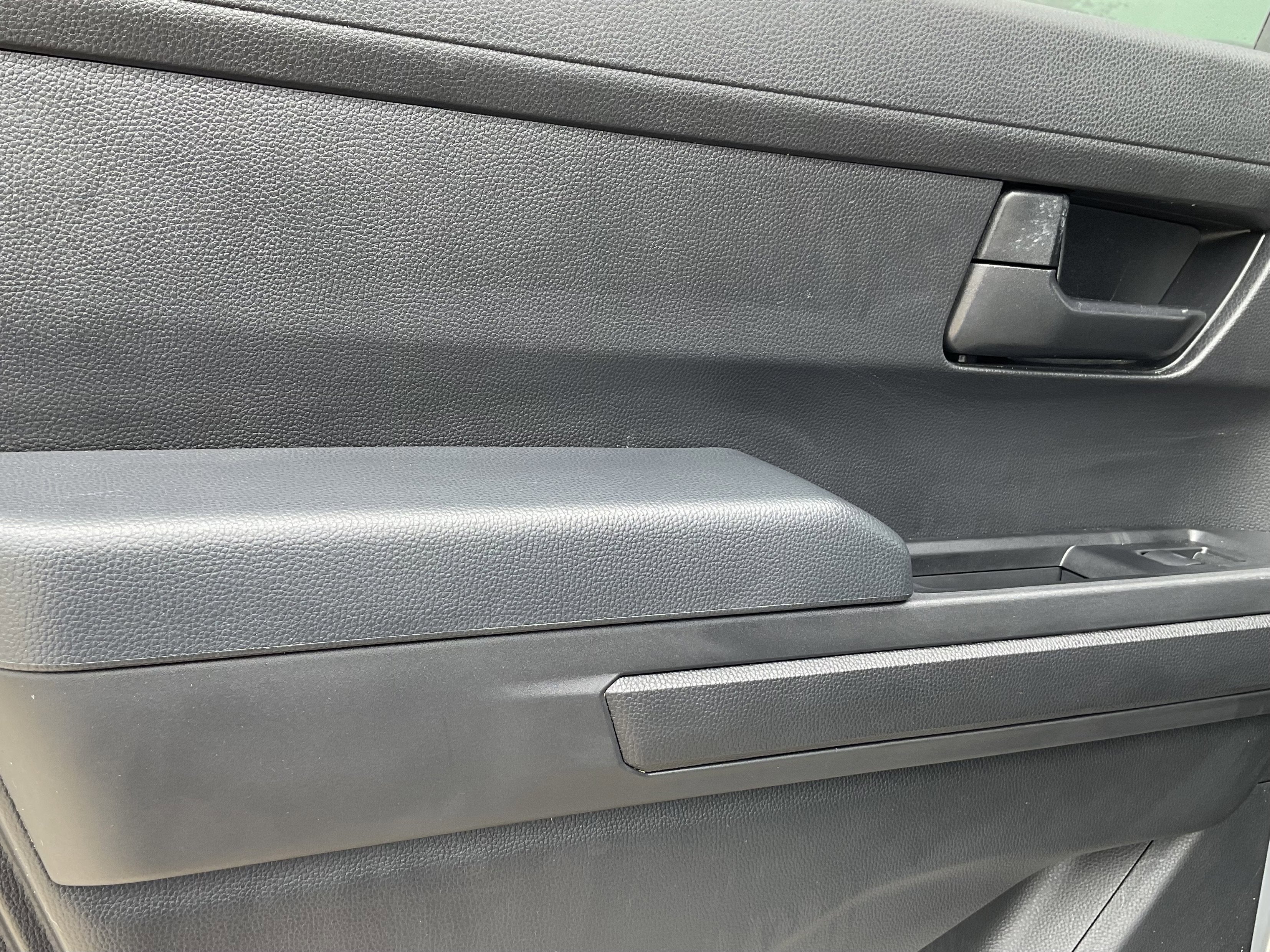 2024 Toyota TACOMA SR5 SR5