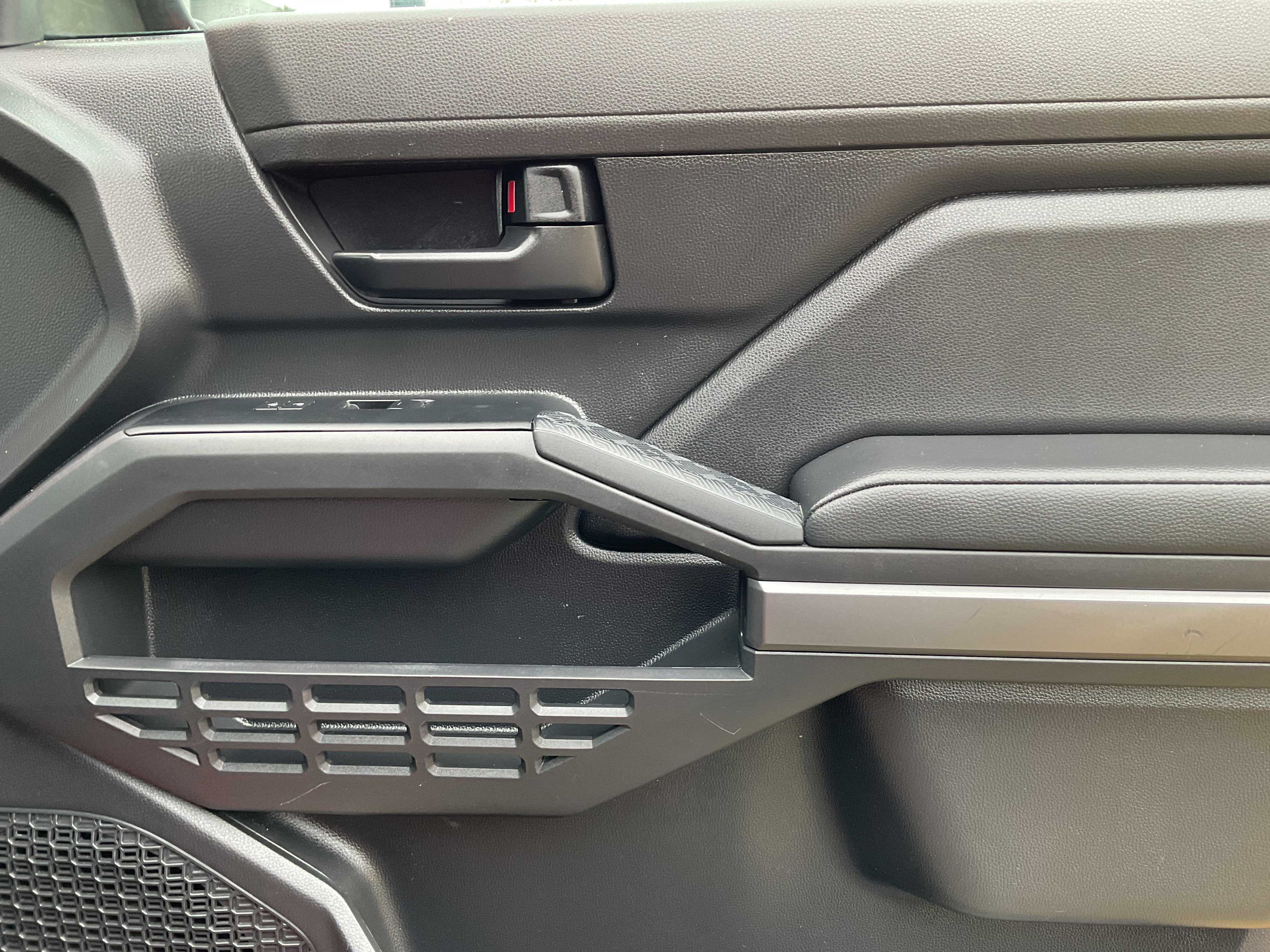 2024 Toyota TACOMA SR5 SR5