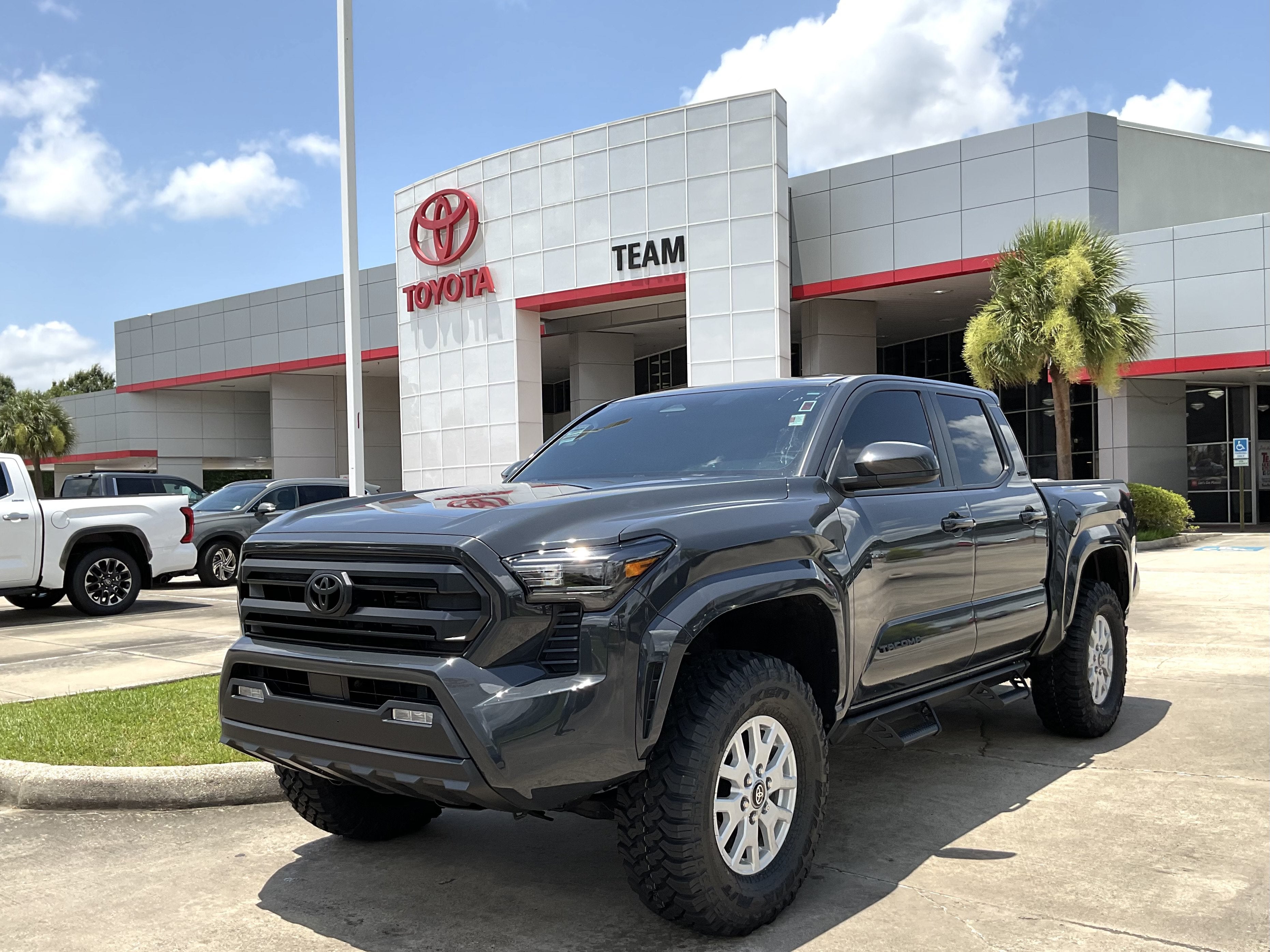 2025 Toyota Tacoma SR5