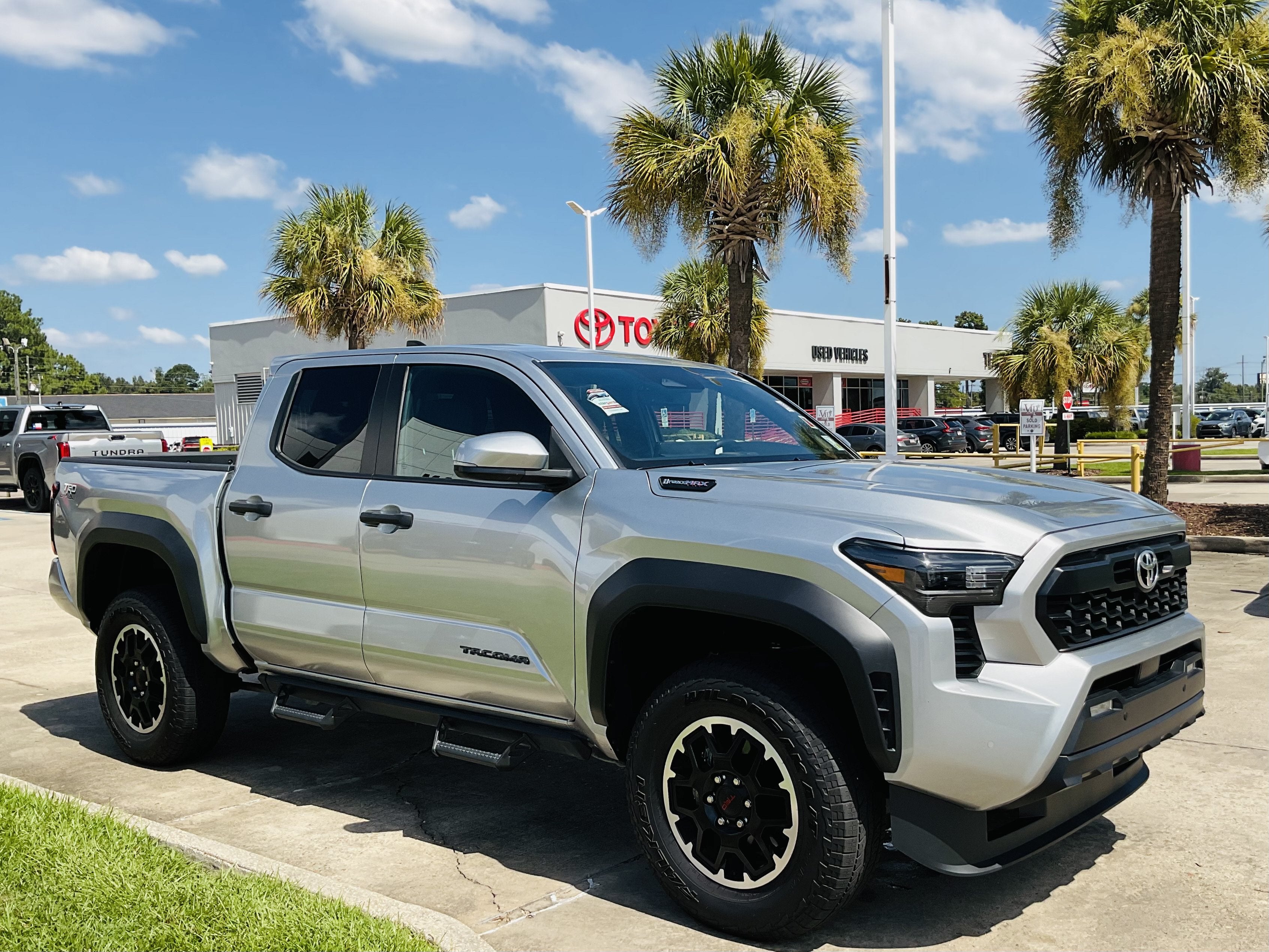 2025 Toyota Tacoma i-FORCE MAX TRD Off Road Hybrid
