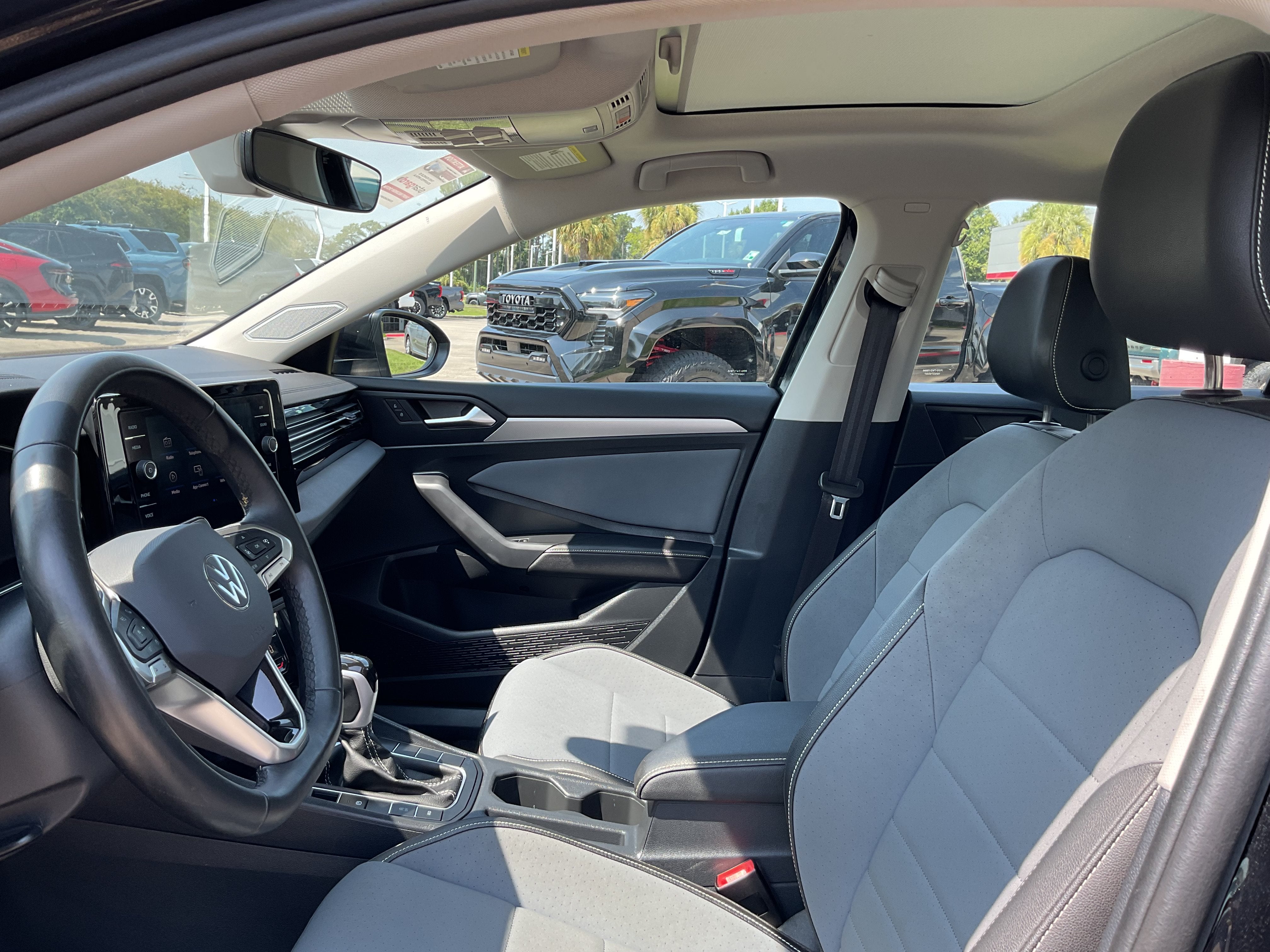 2025 Volkswagen Jetta SE