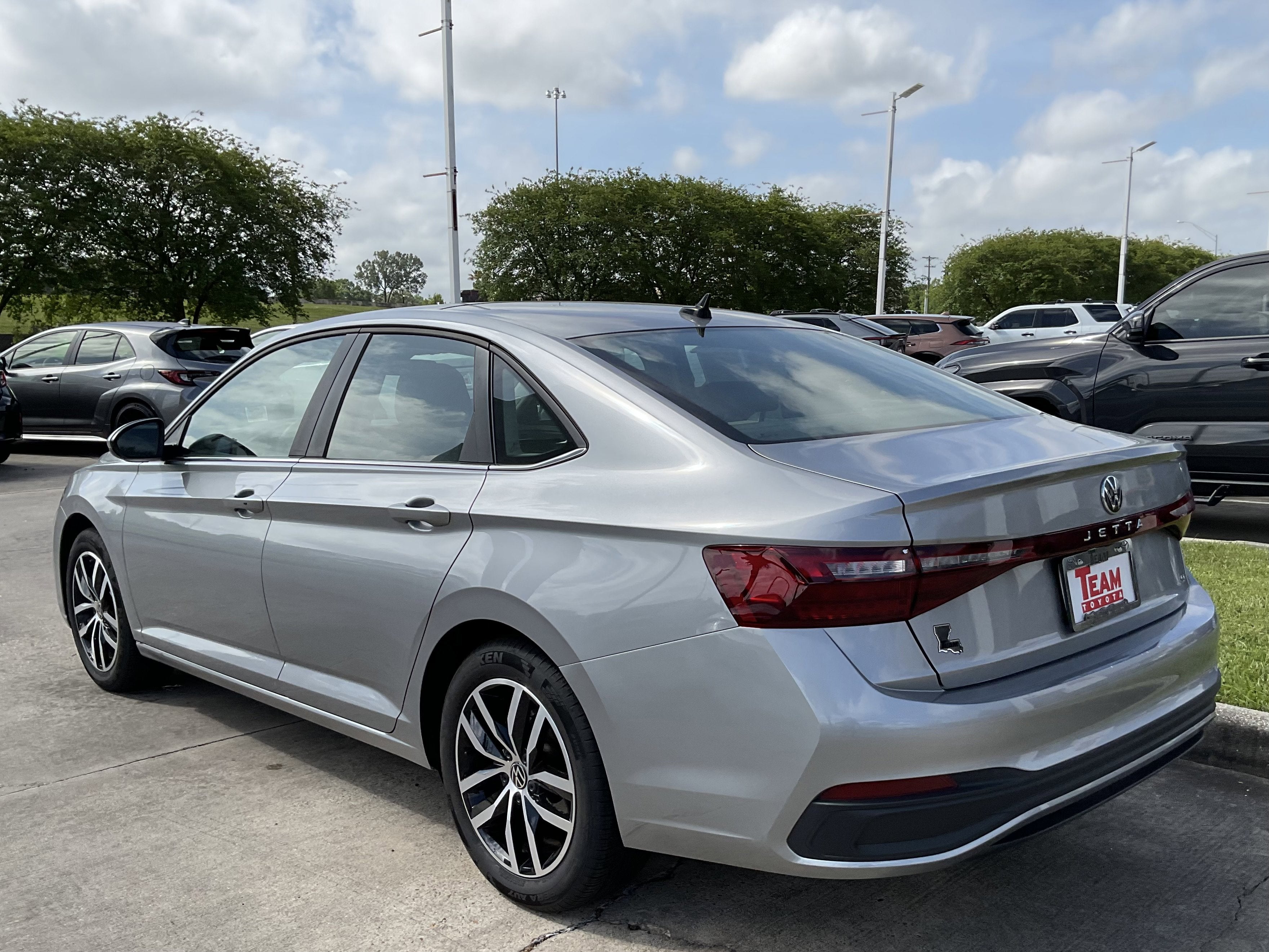 2025 Volkswagen Jetta SE