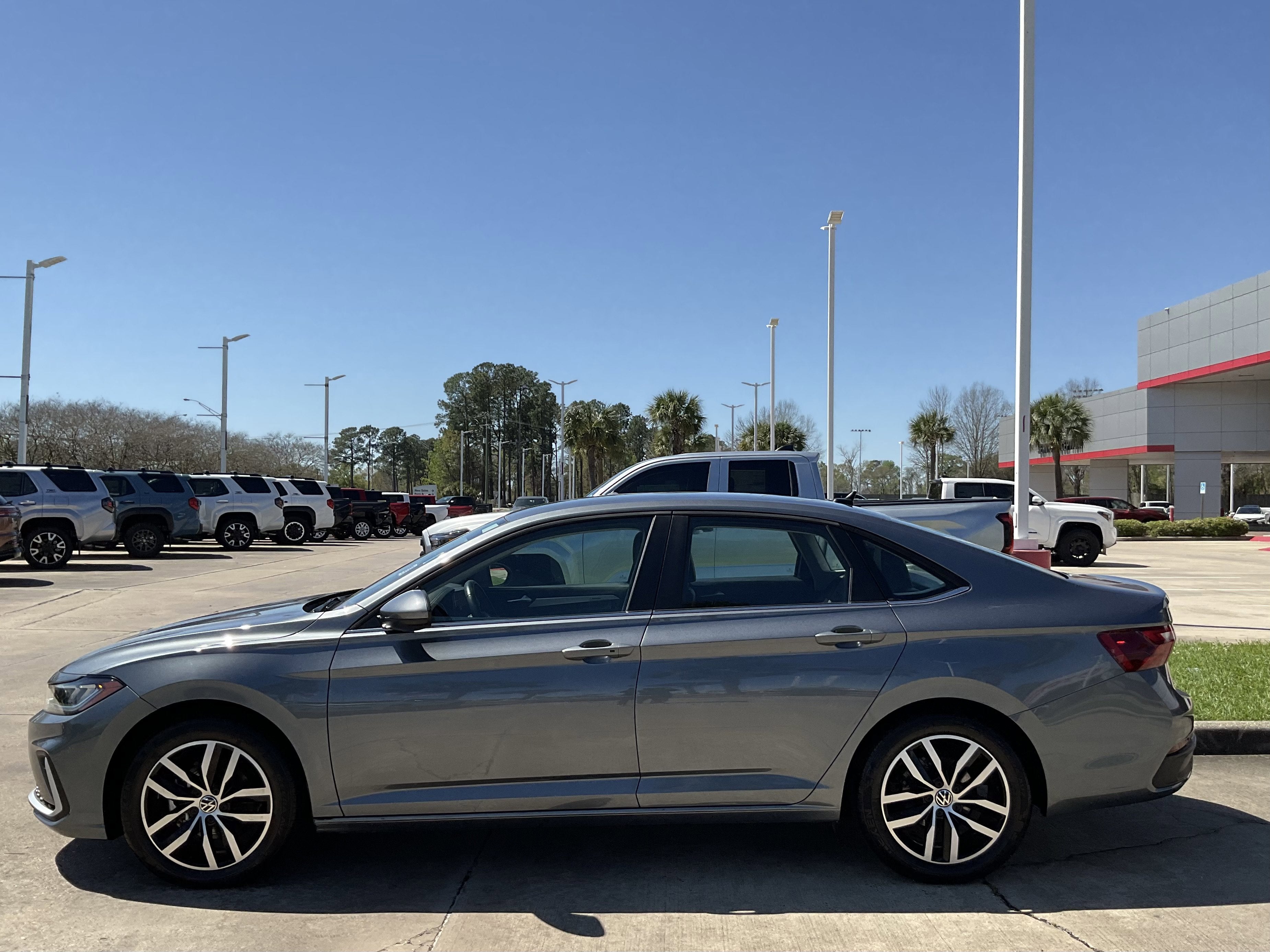 2025 Volkswagen Jetta SE