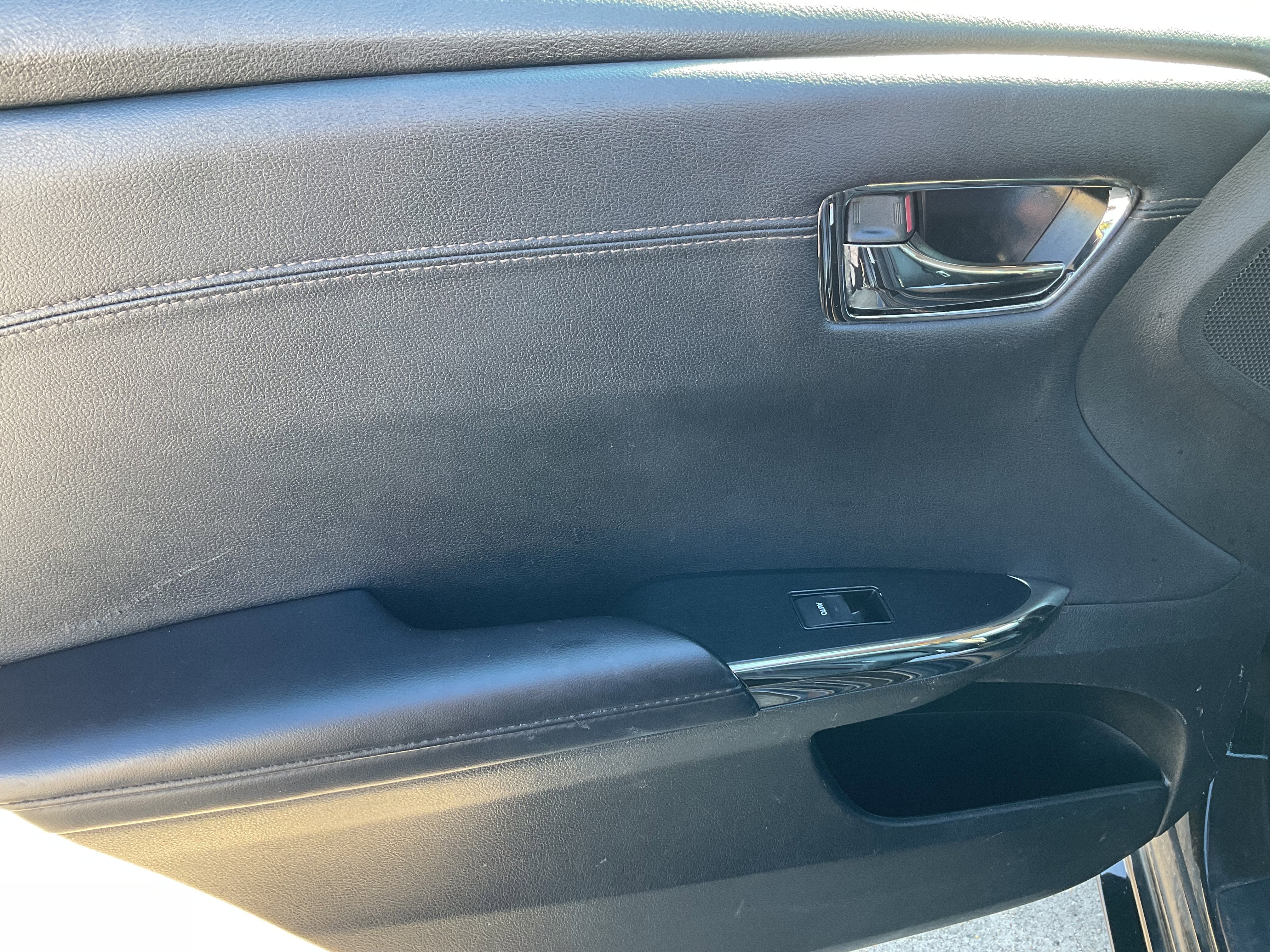 2016 Toyota AVALON XLE Premium