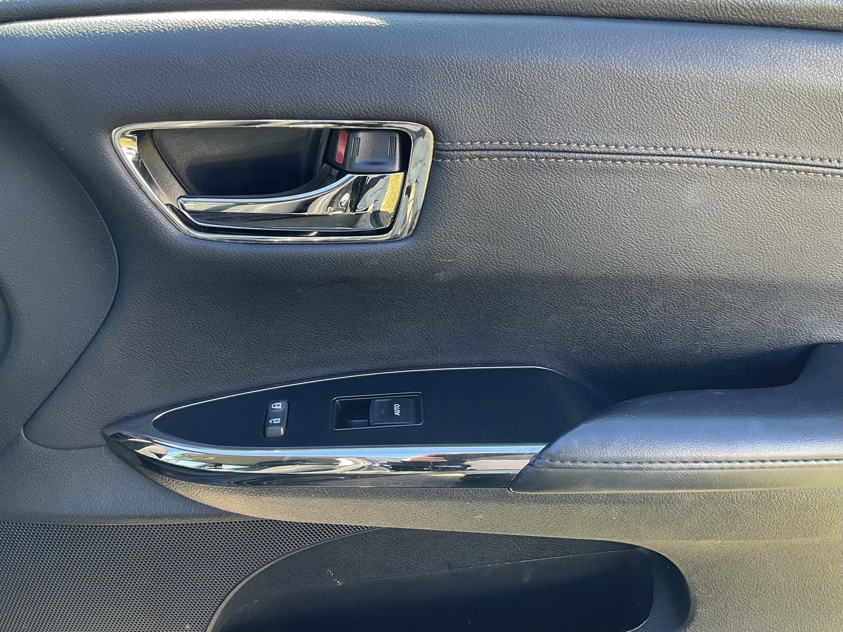 2016 Toyota AVALON XLE Premium