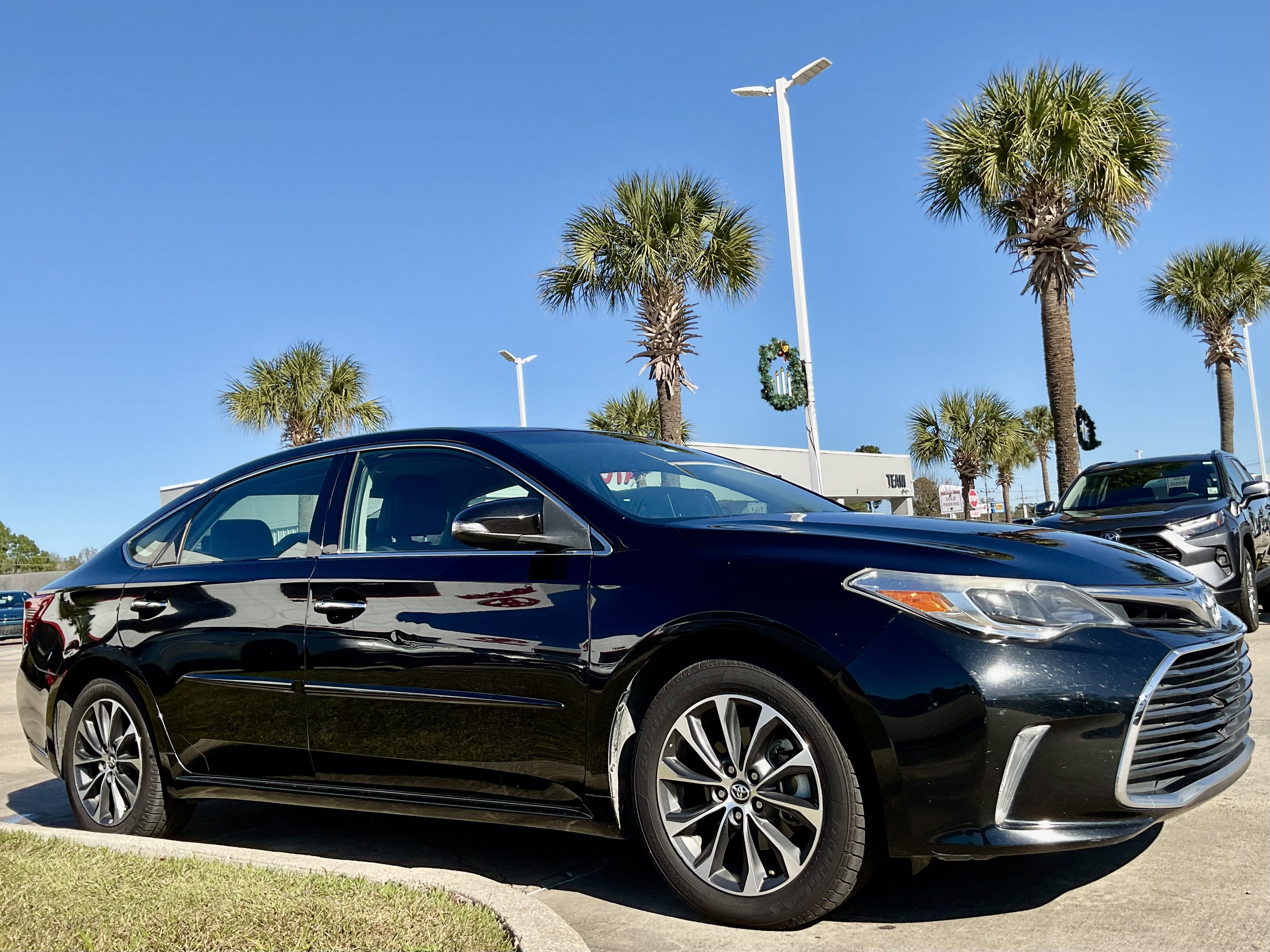 2016 Toyota AVALON XLE Premium