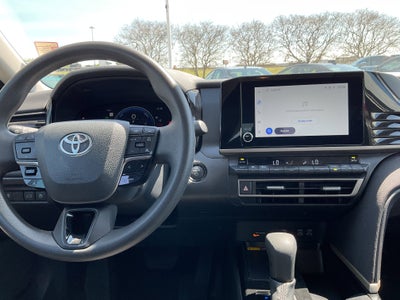 2025 Toyota CAMRY LE