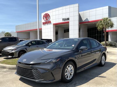 2025 Toyota CAMRY LE