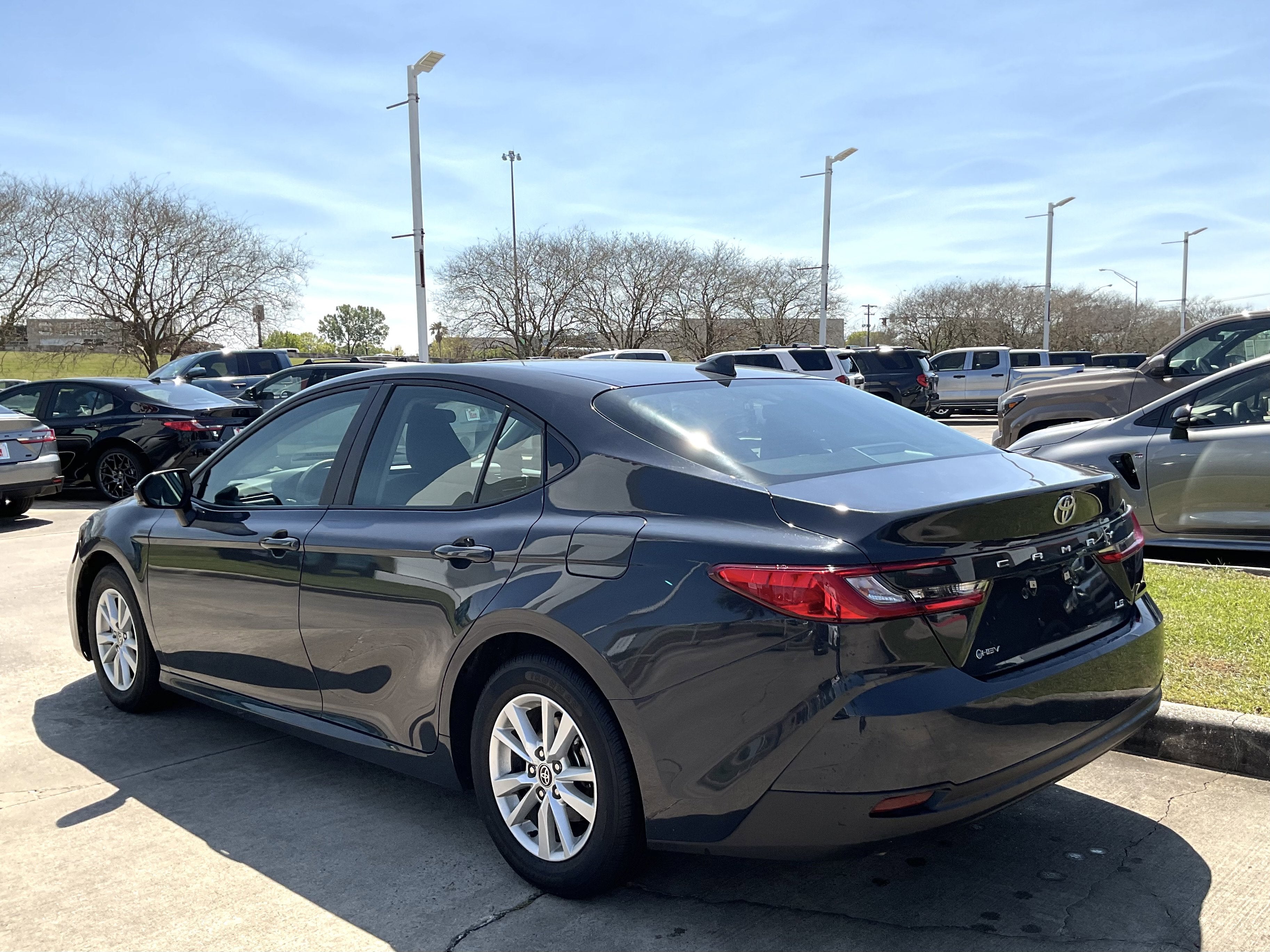 2025 Toyota CAMRY LE