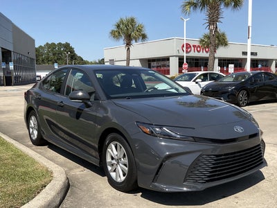 2025 Toyota CAMRY LE