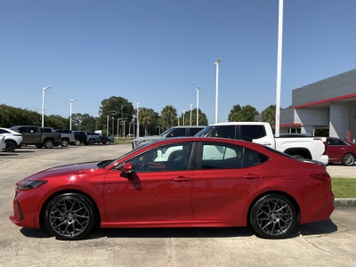 2025 Toyota CAMRY XSE