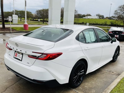 2025 Toyota CAMRY SE