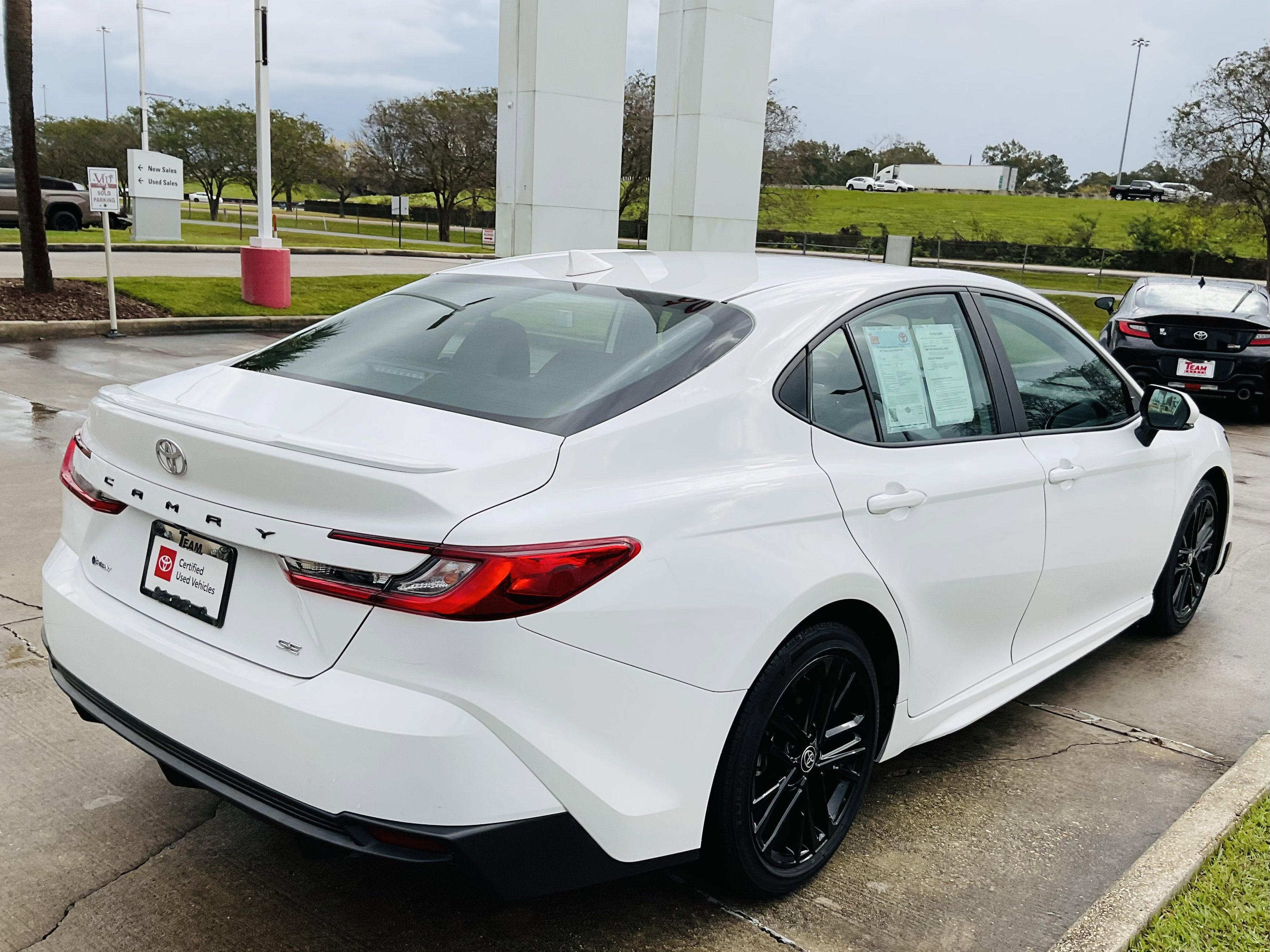 2025 Toyota CAMRY SE