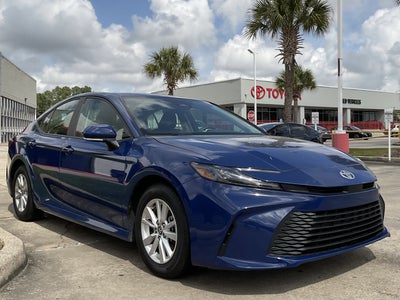 2025 Toyota CAMRY LE