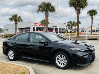 2025 Toyota CAMRY LE