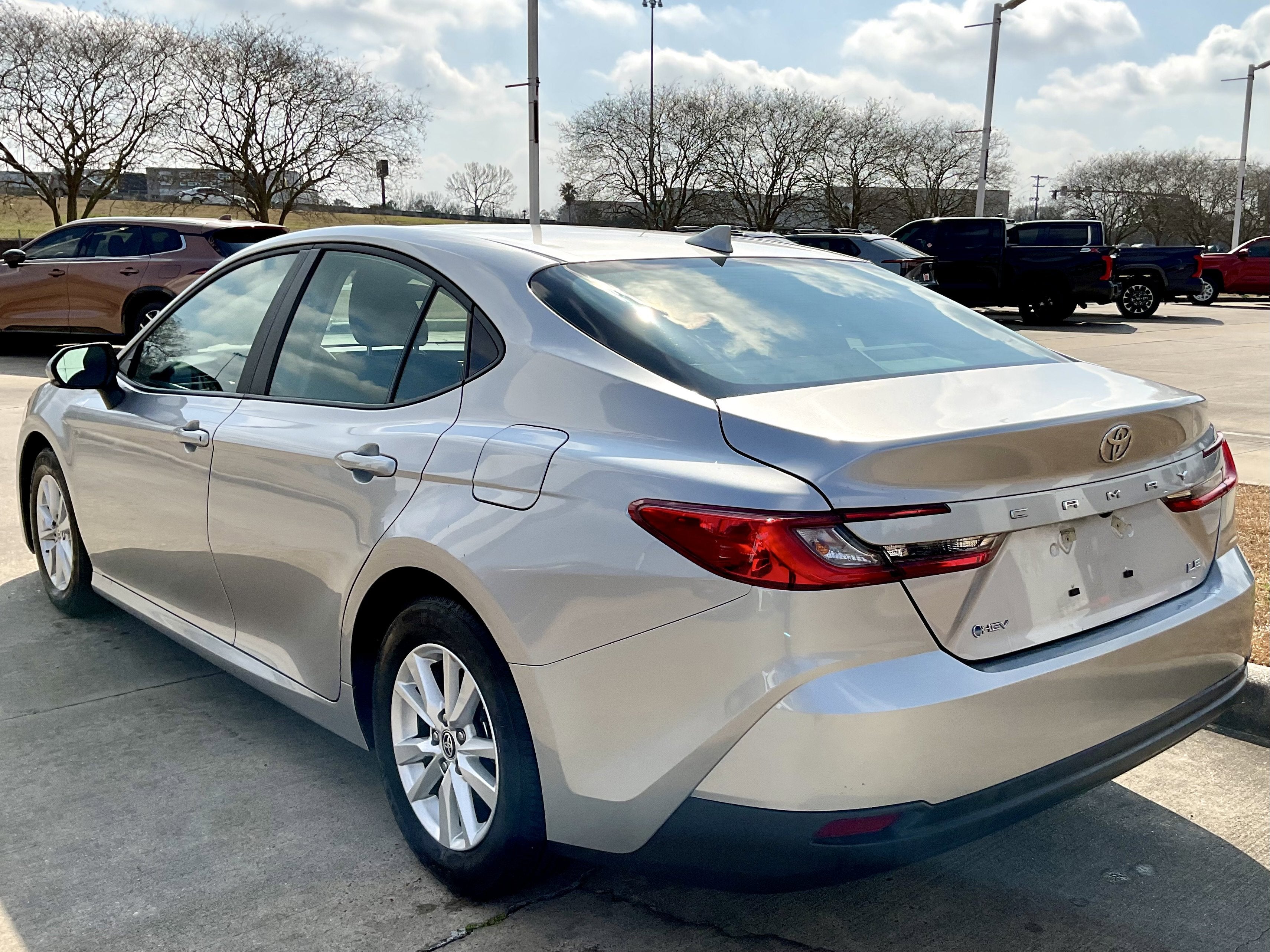 2025 Toyota CAMRY LE