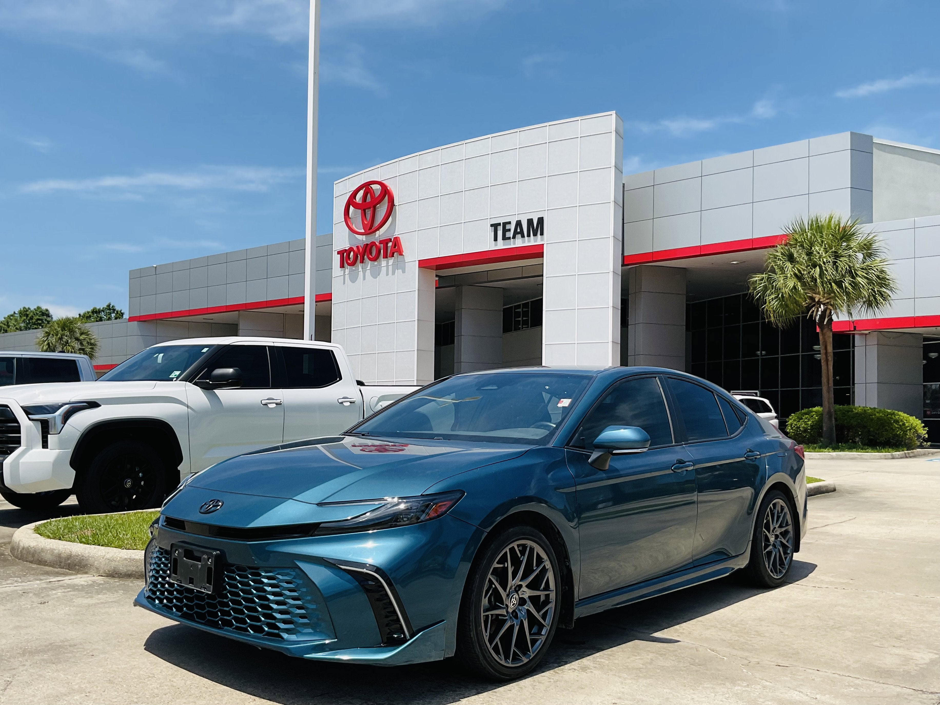 2025 Toyota CAMRY XSE