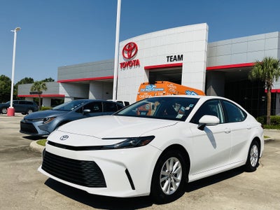 2025 Toyota CAMRY LE