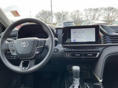 2025 Toyota CAMRY LE