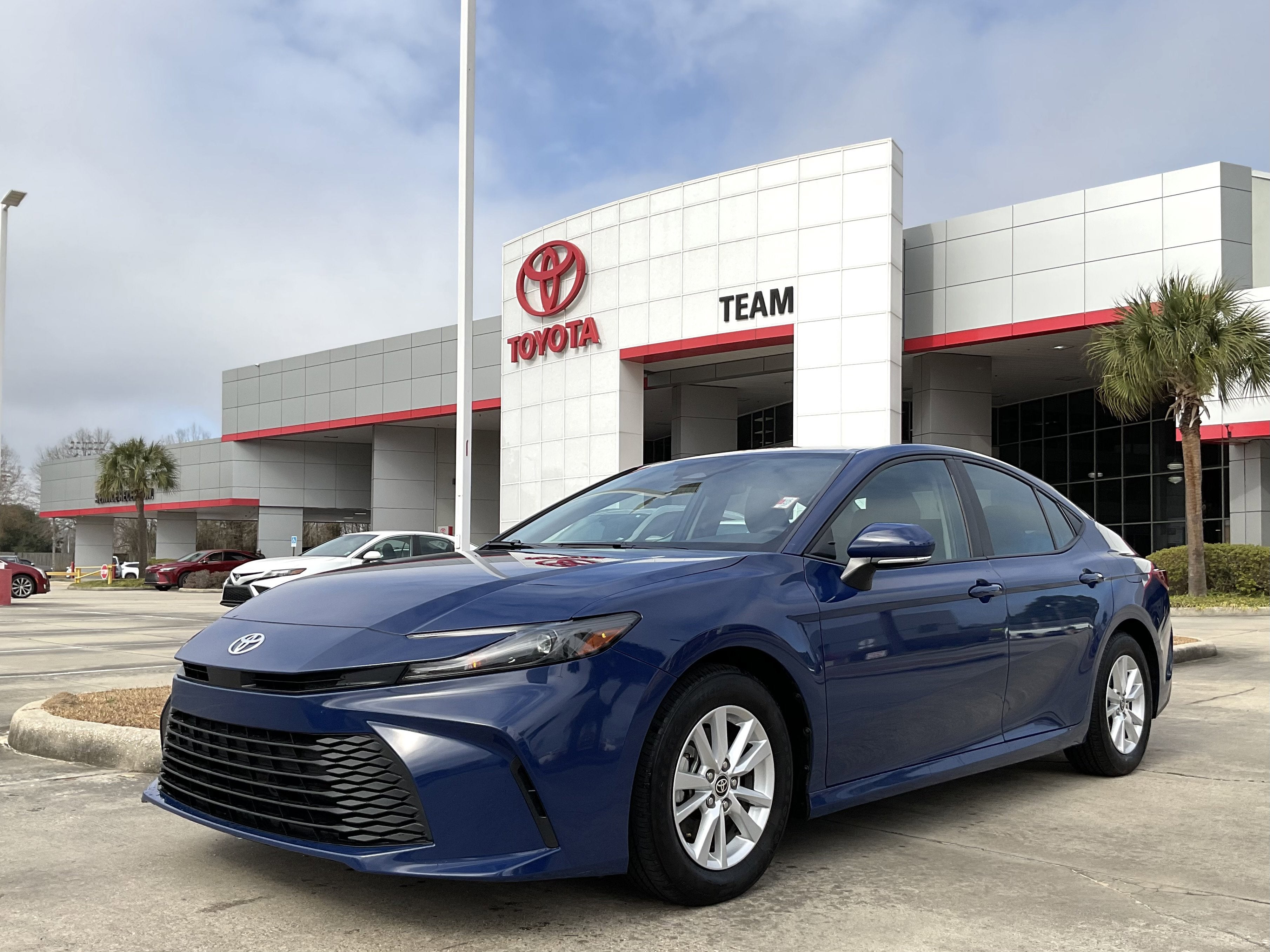 2025 Toyota CAMRY LE