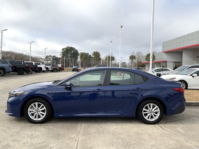 2025 Toyota CAMRY LE