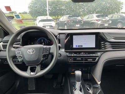 2025 Toyota CAMRY LE