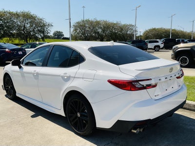 2025 Toyota CAMRY SE