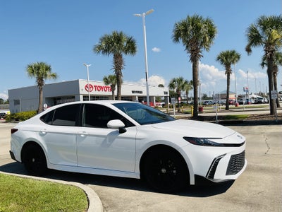 2025 Toyota CAMRY SE