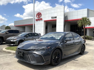 2025 Toyota CAMRY SE