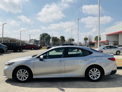 2025 Toyota CAMRY LE