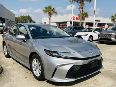 2025 Toyota CAMRY LE