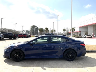 2025 Toyota CAMRY SE