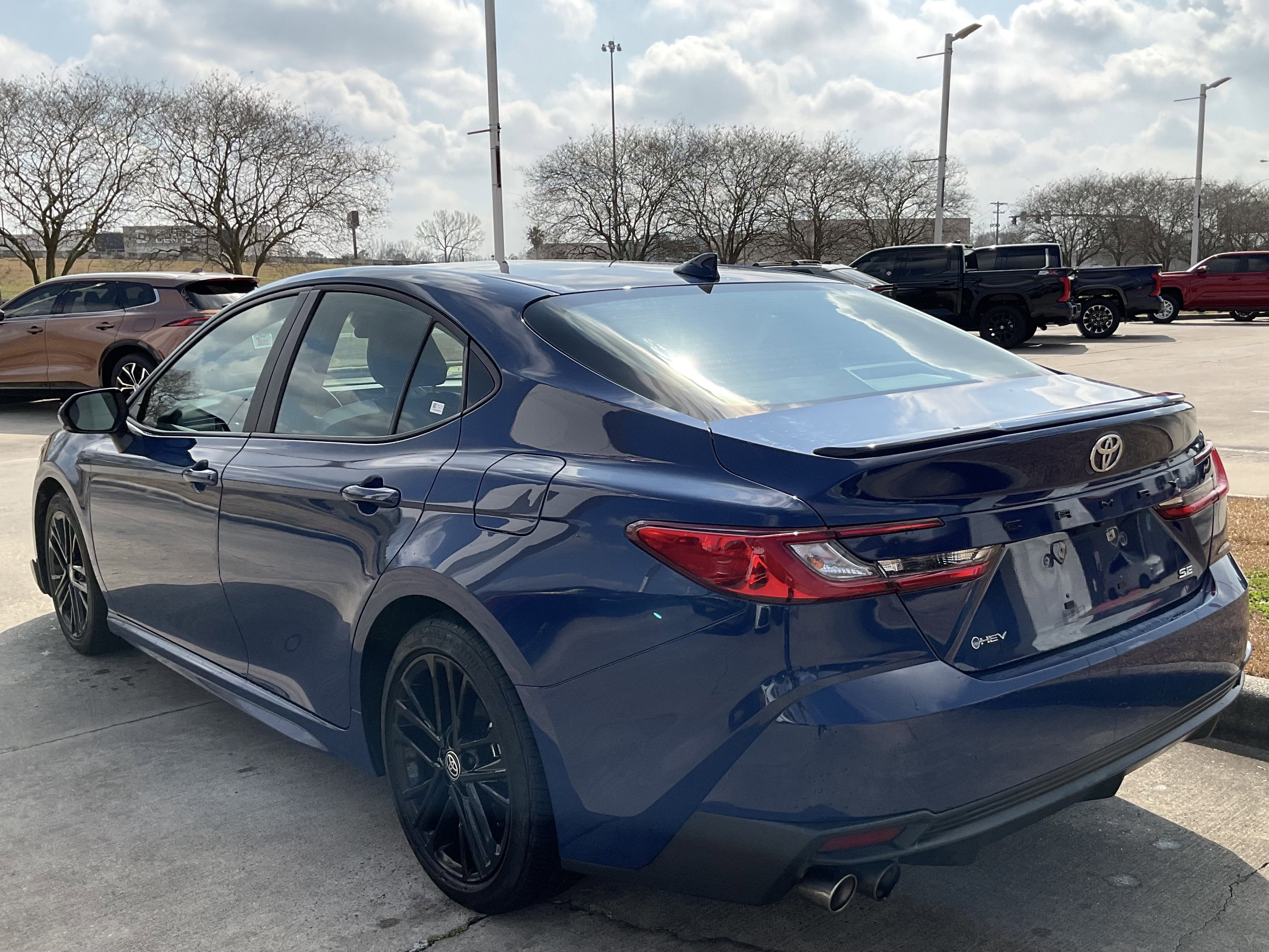 2025 Toyota CAMRY SE