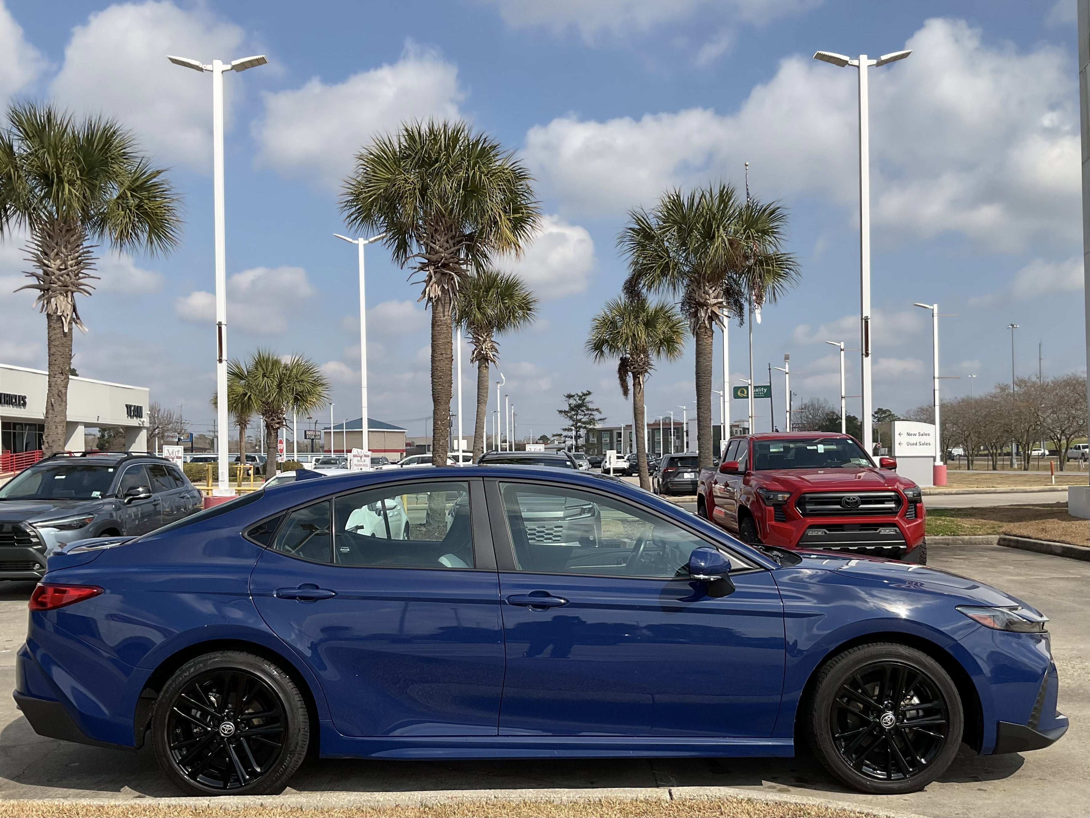 2025 Toyota CAMRY SE