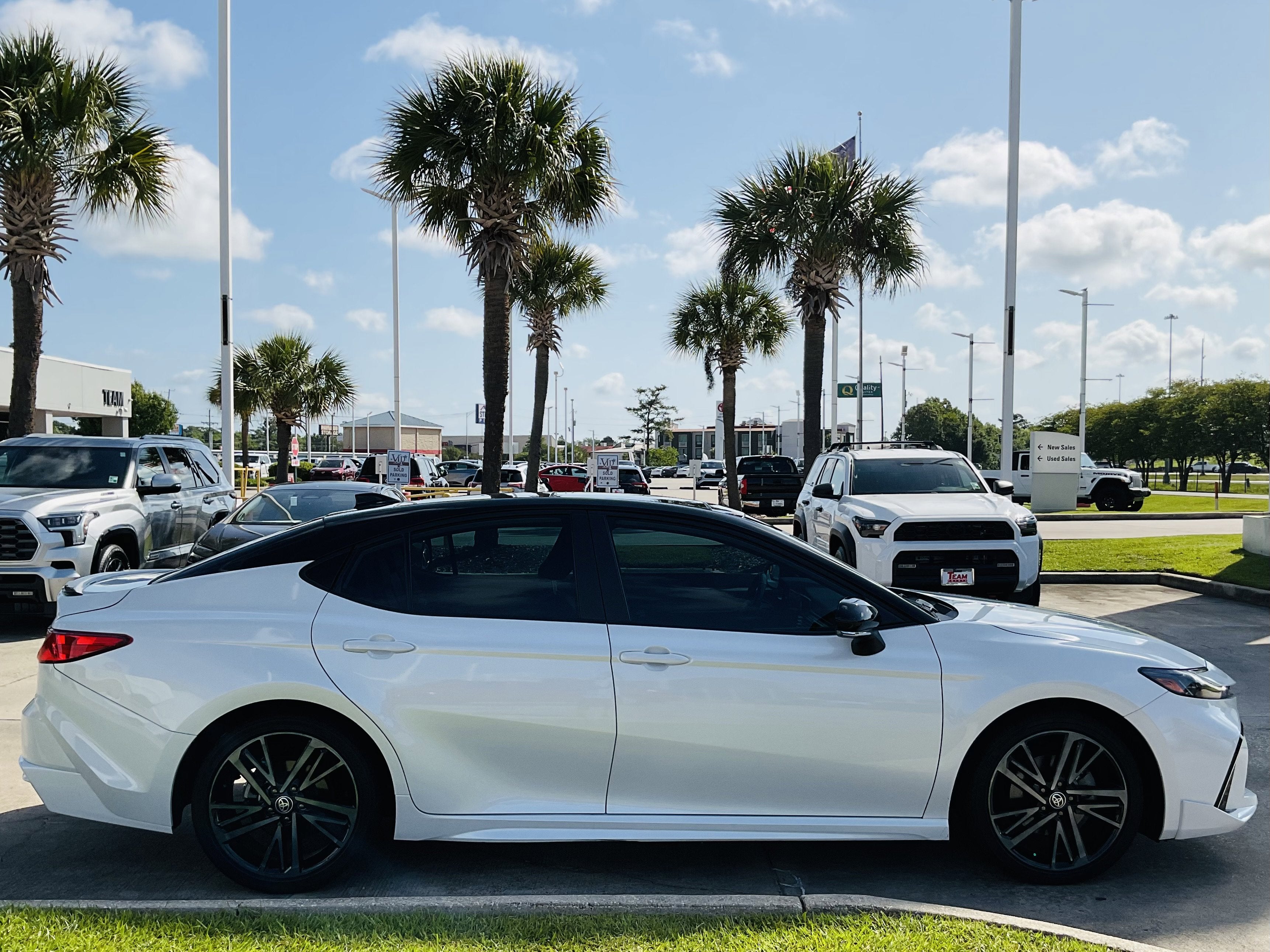 2025 Toyota CAMRY XSE