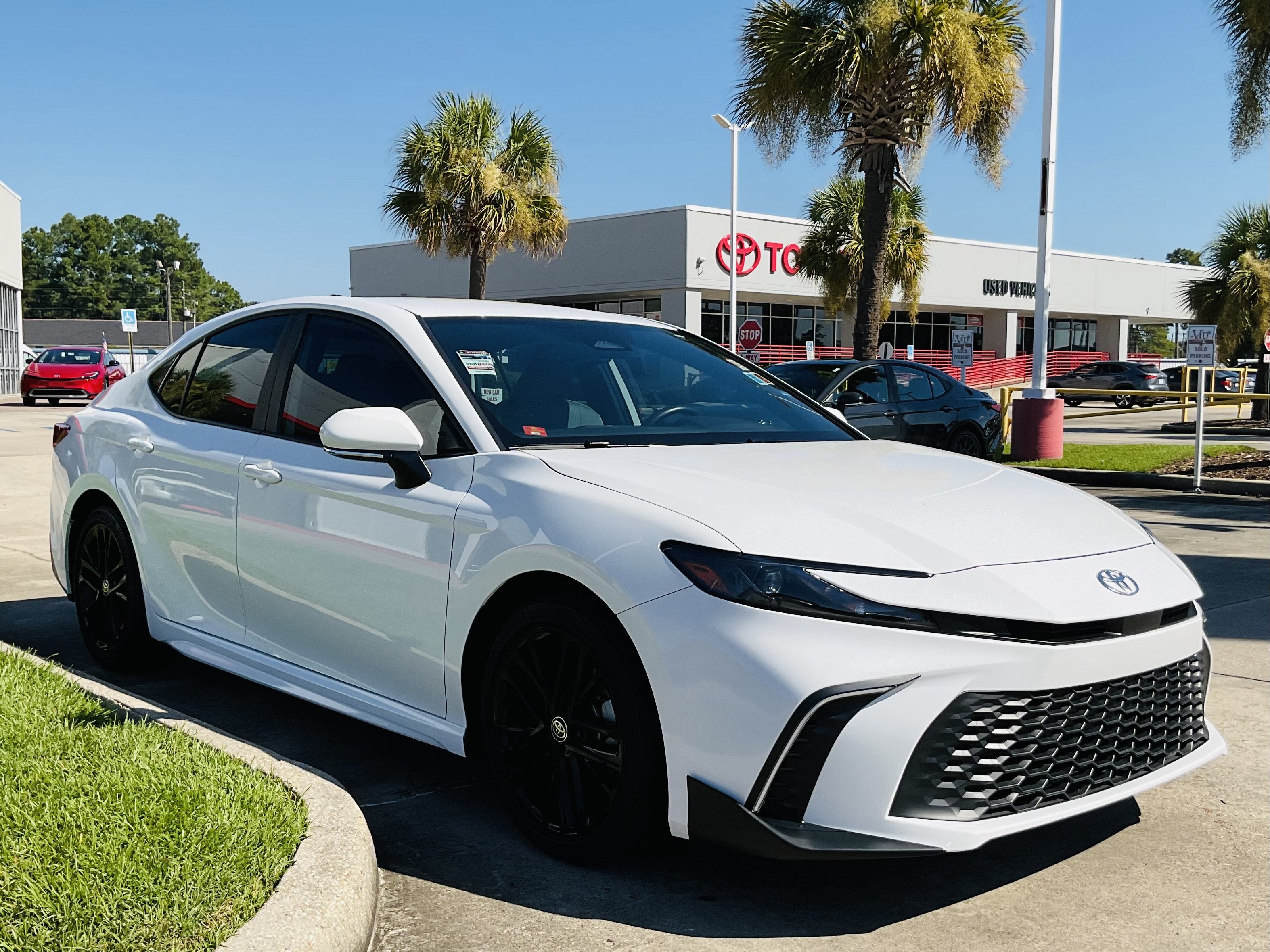 2025 Toyota Camry SE