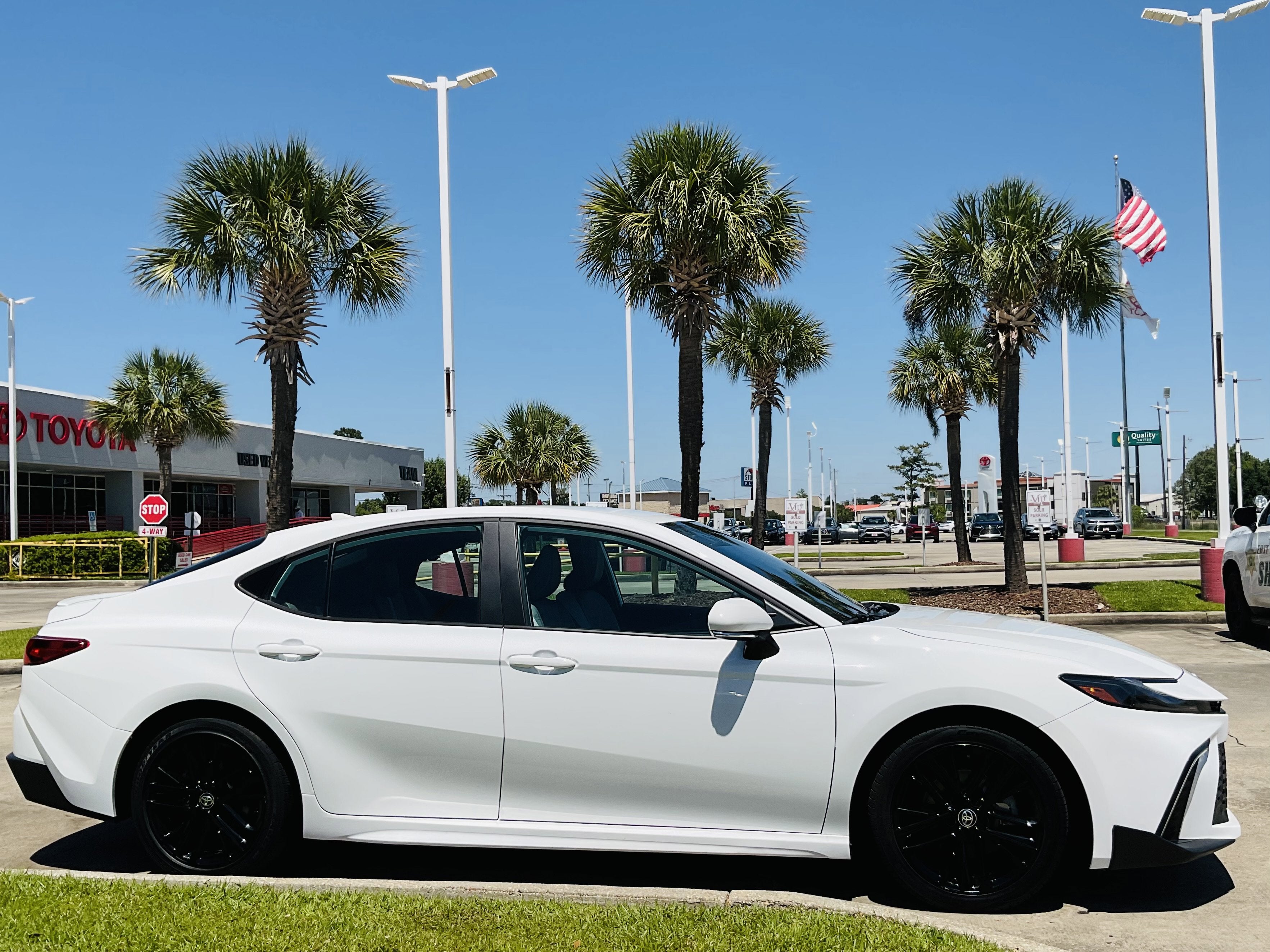 2025 Toyota CAMRY SE
