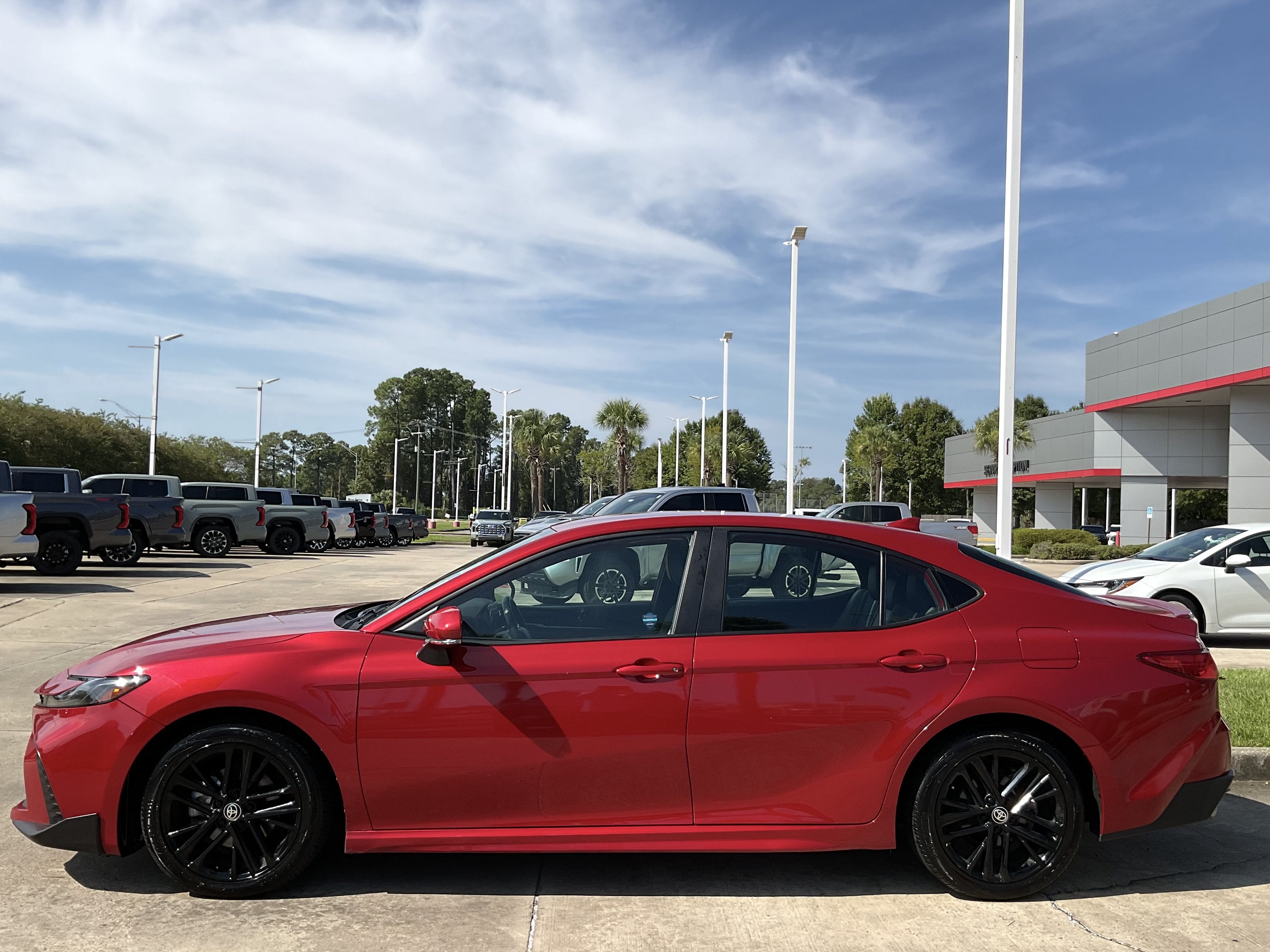2025 Toyota Camry SE