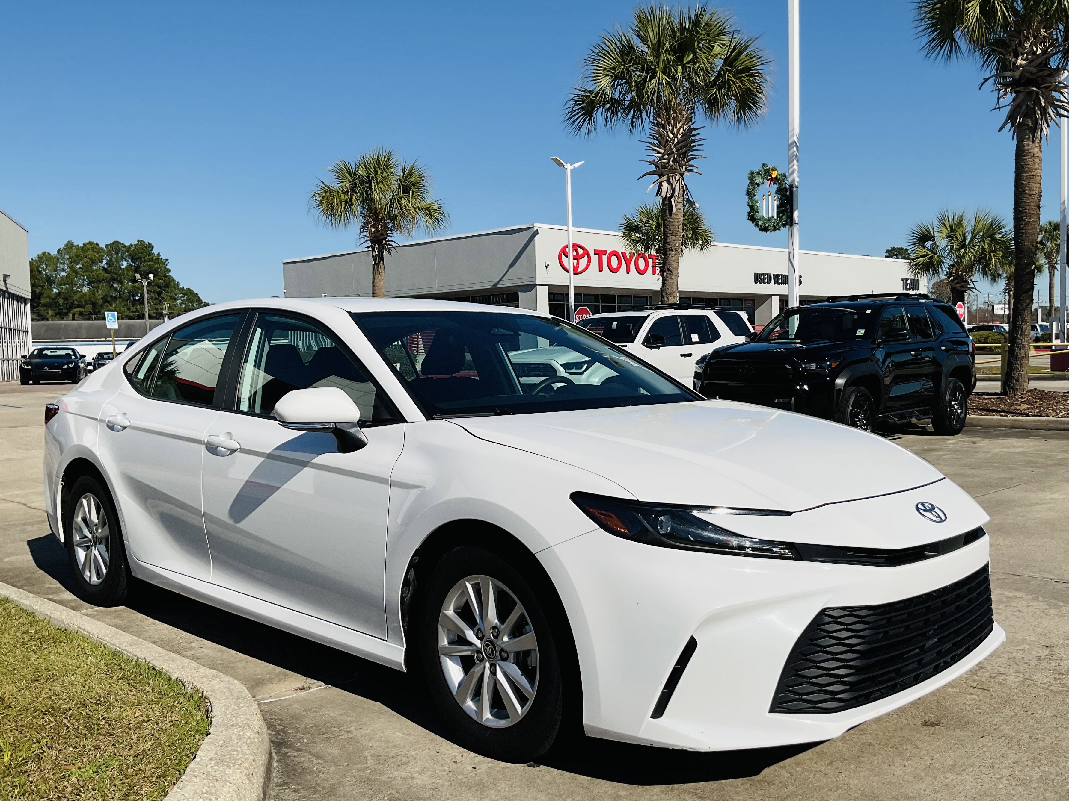 2025 Toyota CAMRY LE