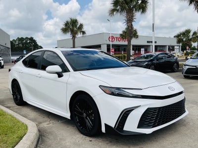 2025 Toyota CAMRY SE