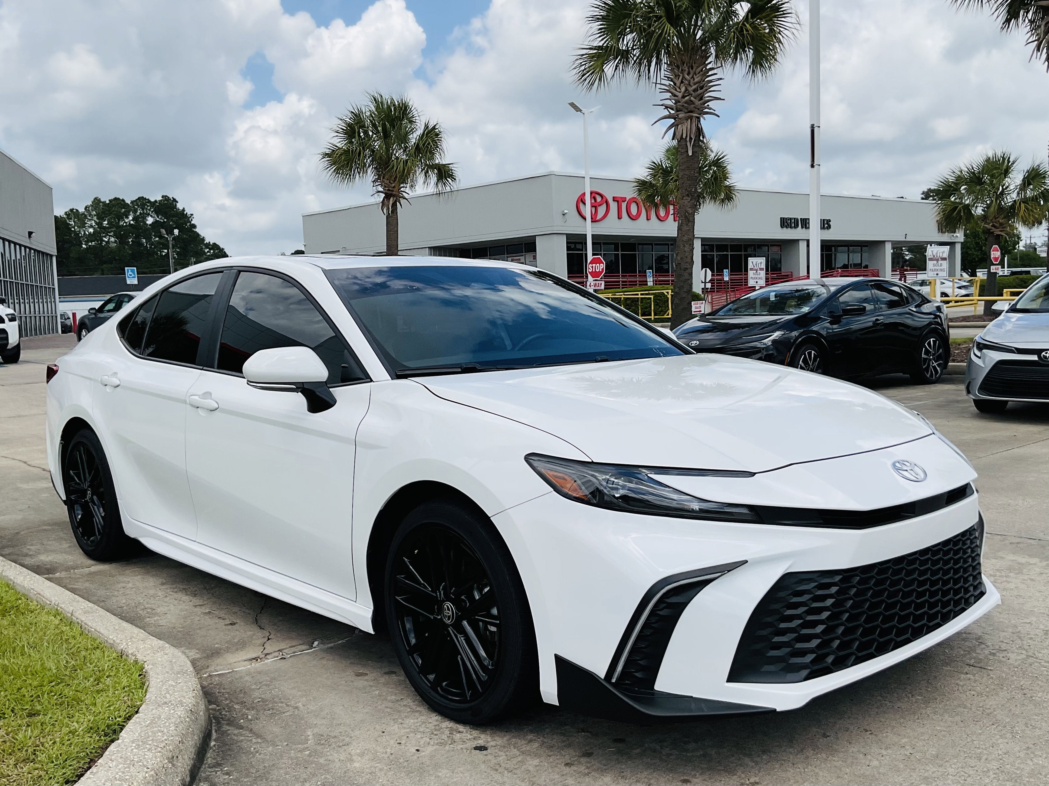 2025 Toyota CAMRY SE