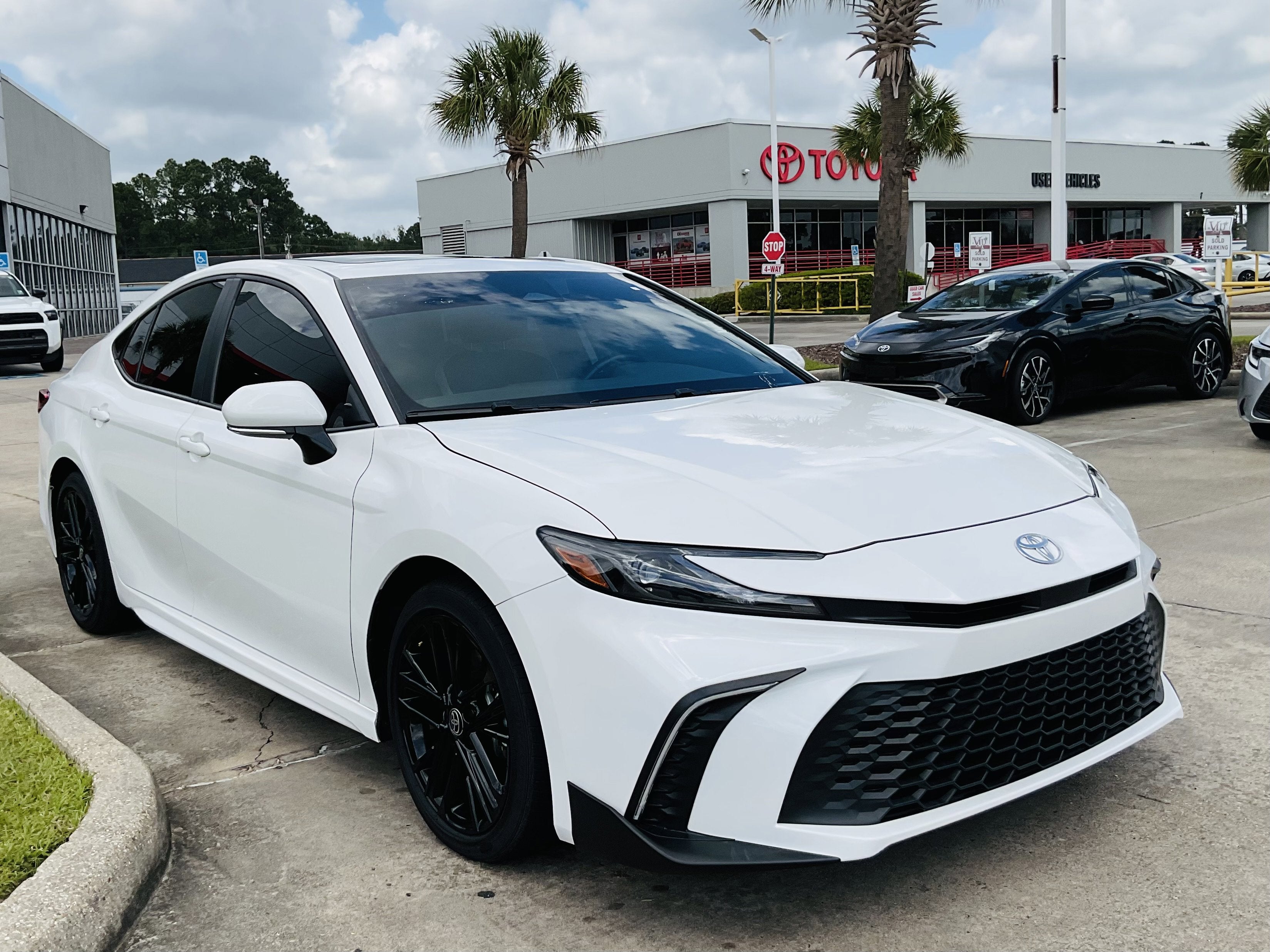 2025 Toyota CAMRY SE