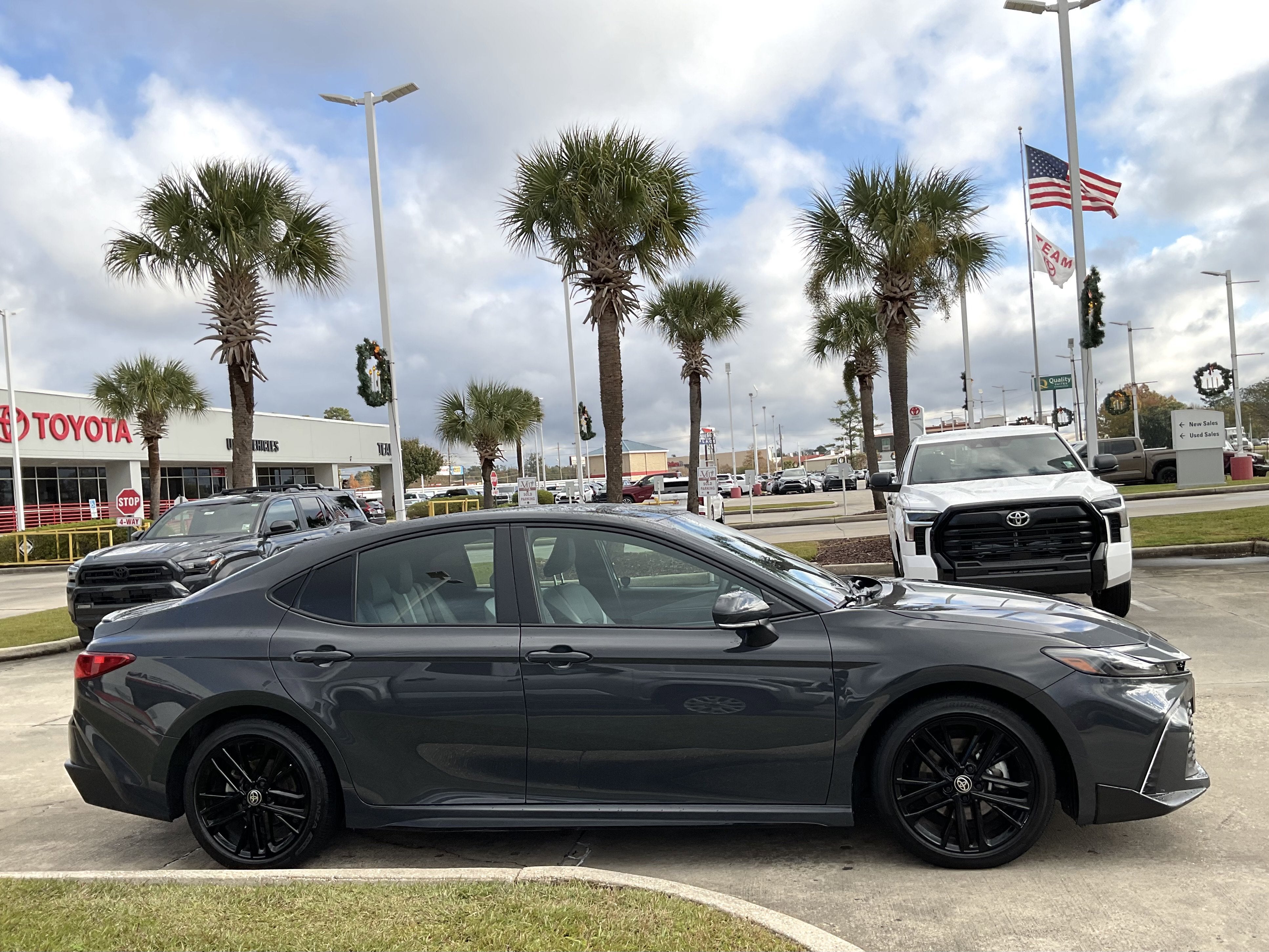 2025 Toyota CAMRY SE