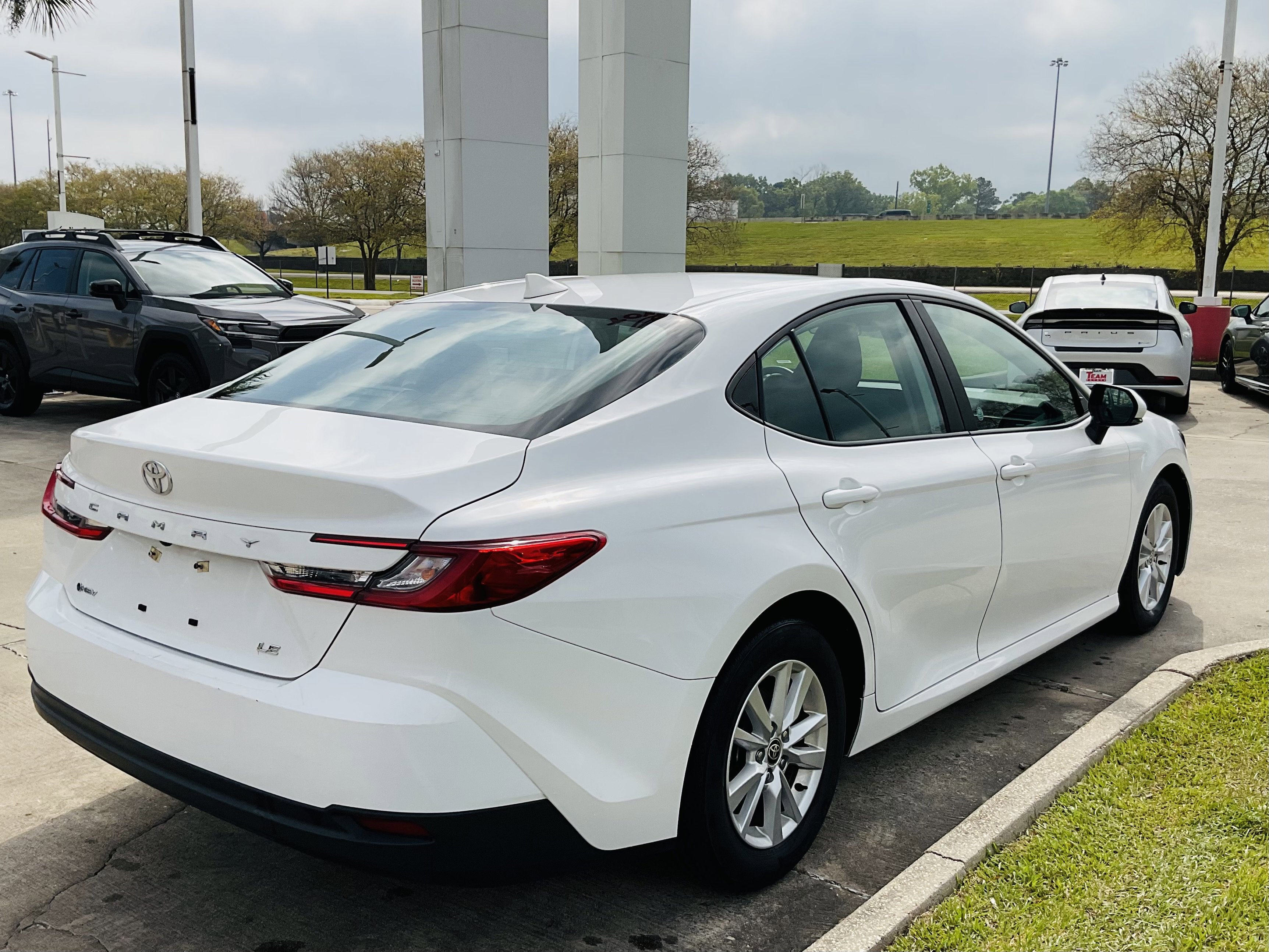 2025 Toyota CAMRY LE