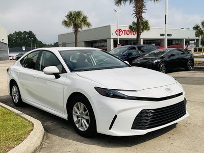 2025 Toyota CAMRY LE